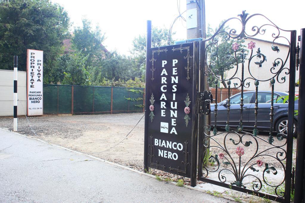 Pensiunea Bianco Nero Timisoara Exterior photo
