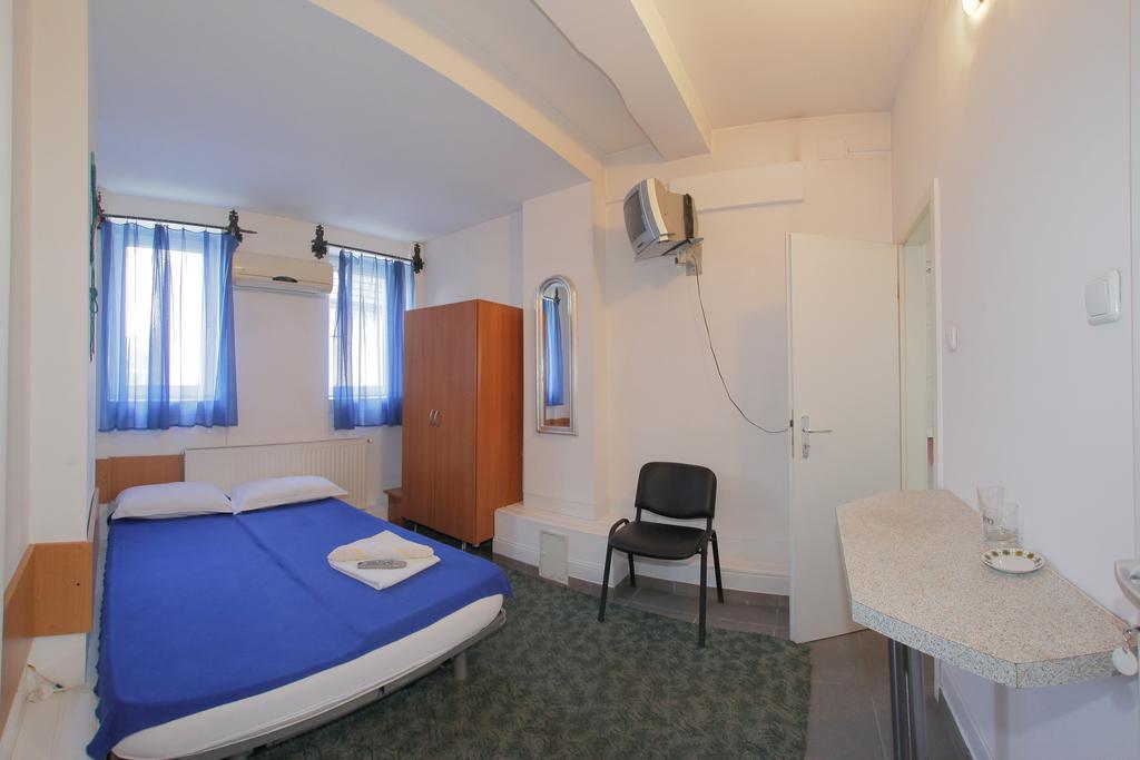 Pensiunea Bianco Nero Timisoara Exterior photo